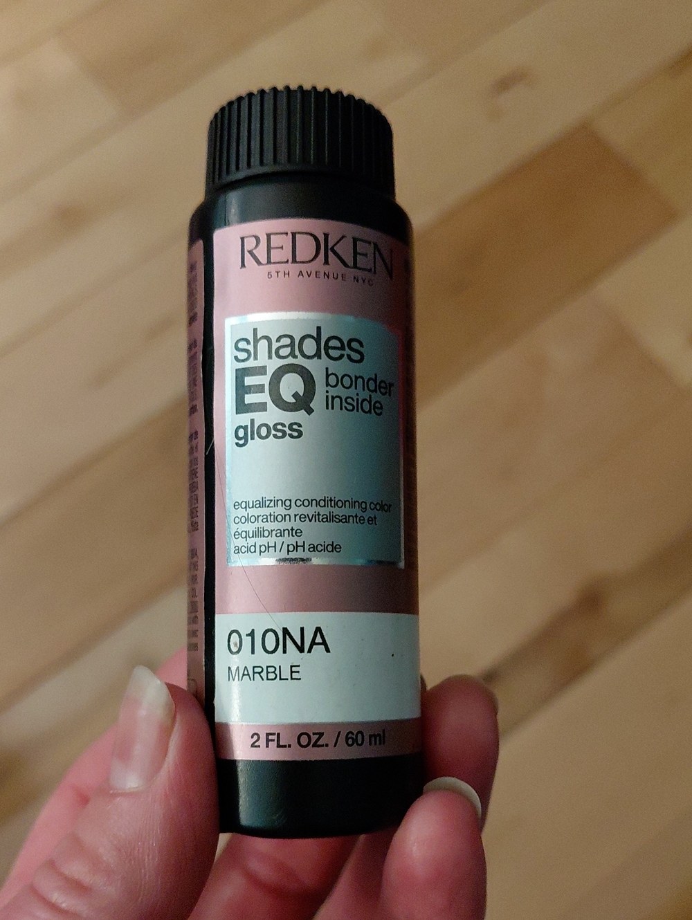 Redken Shades EQ Gloss 010NA Marble Liquid Hair Color
